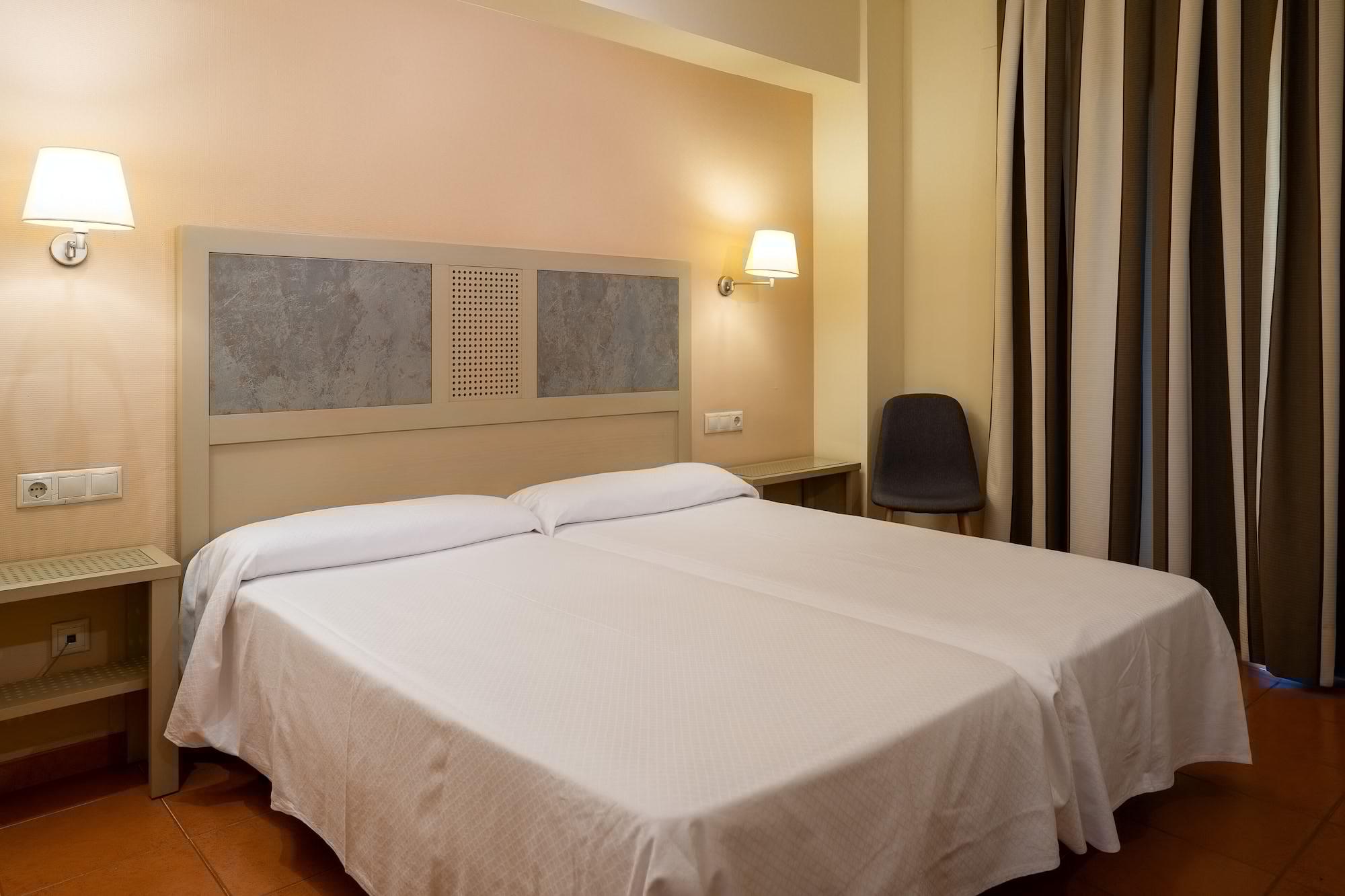 Hotel Alcossebre Extérieur photo